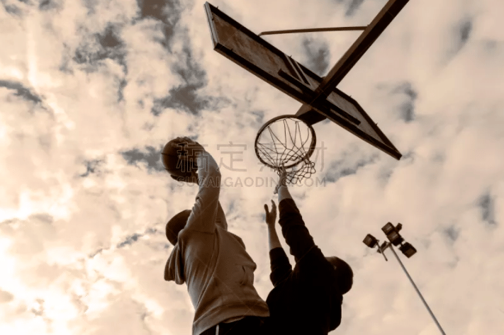 桑托斯主帅：计划内马尔能参加下轮巴甲，本轮他膝盖不适缺席